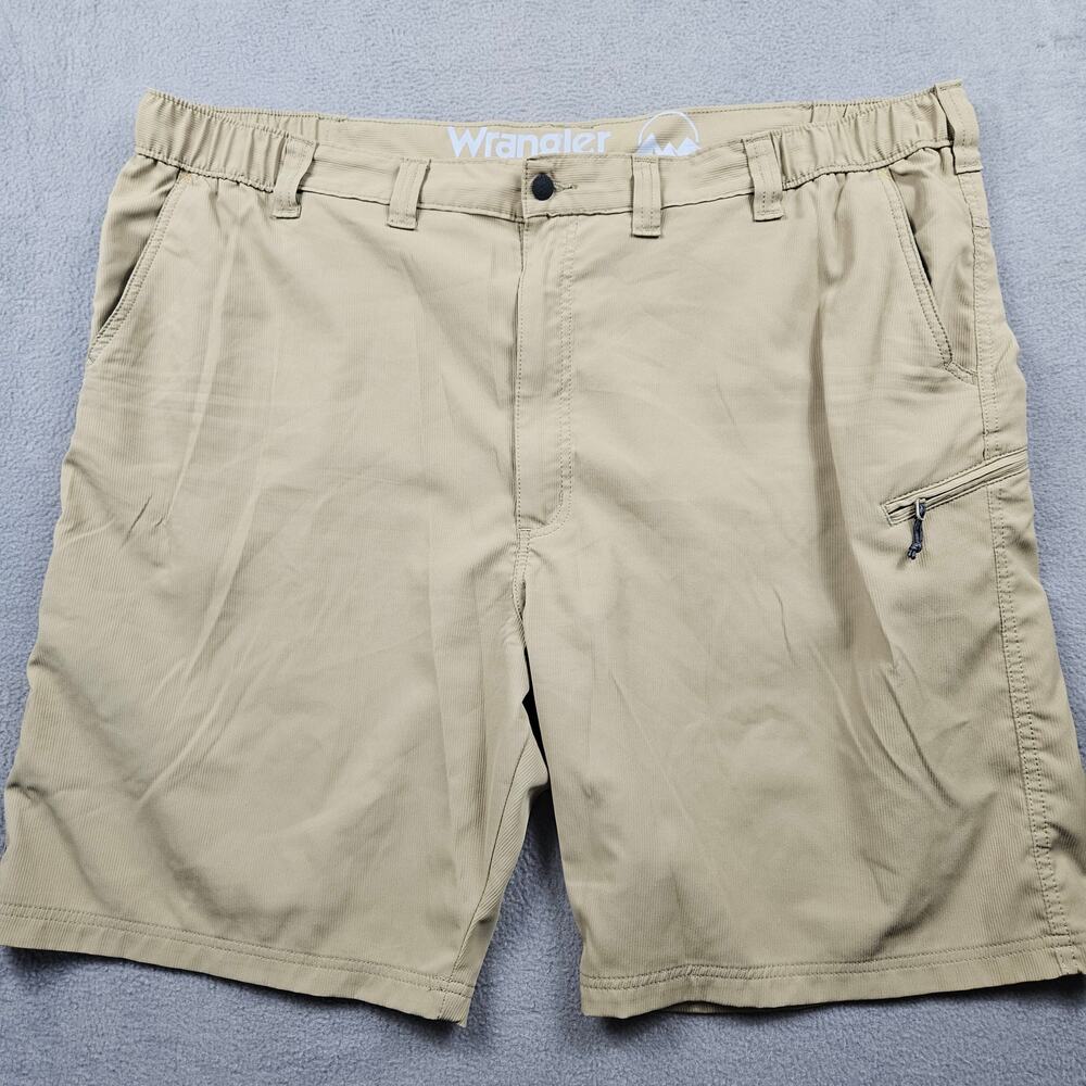 Wranglers Shorts Mens 48 Beige Hiking Gorpcore Tan Ripstop Stretch
